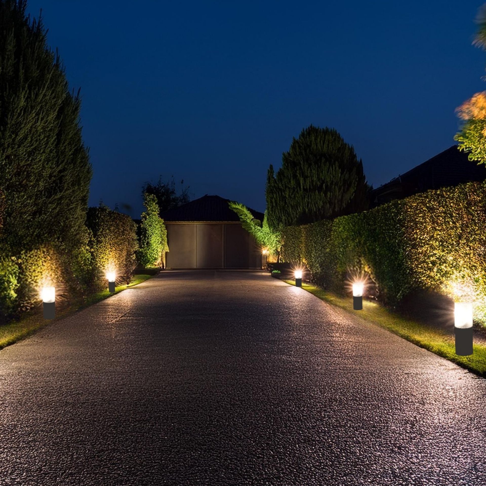 [4235] 4235 - Borne Noire Ø 11,4cm + Piquet Ht 80cm